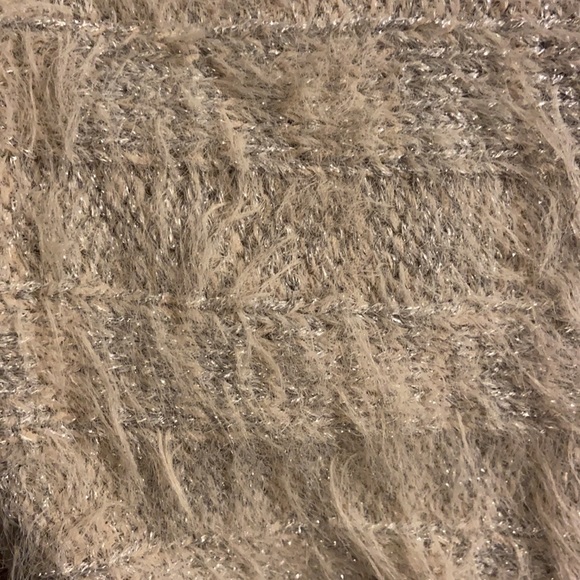 Sweater - Picture 2 of 4